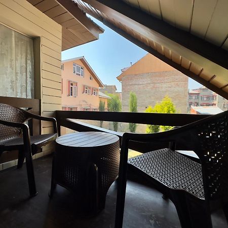 The Chinar Retreat Hut Hotel Srinagar  Ngoại thất bức ảnh